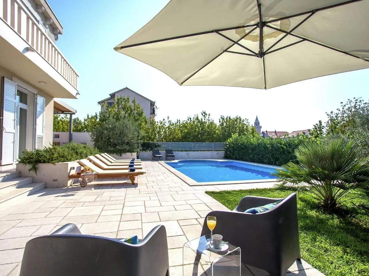 Beautiful Villa 100M From The Sea Kaštela Chorvatsko