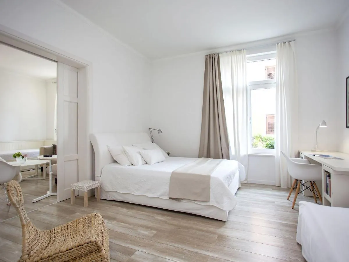 Beautiful Villa 100M From The Sea Kastela 0*,  Croatia